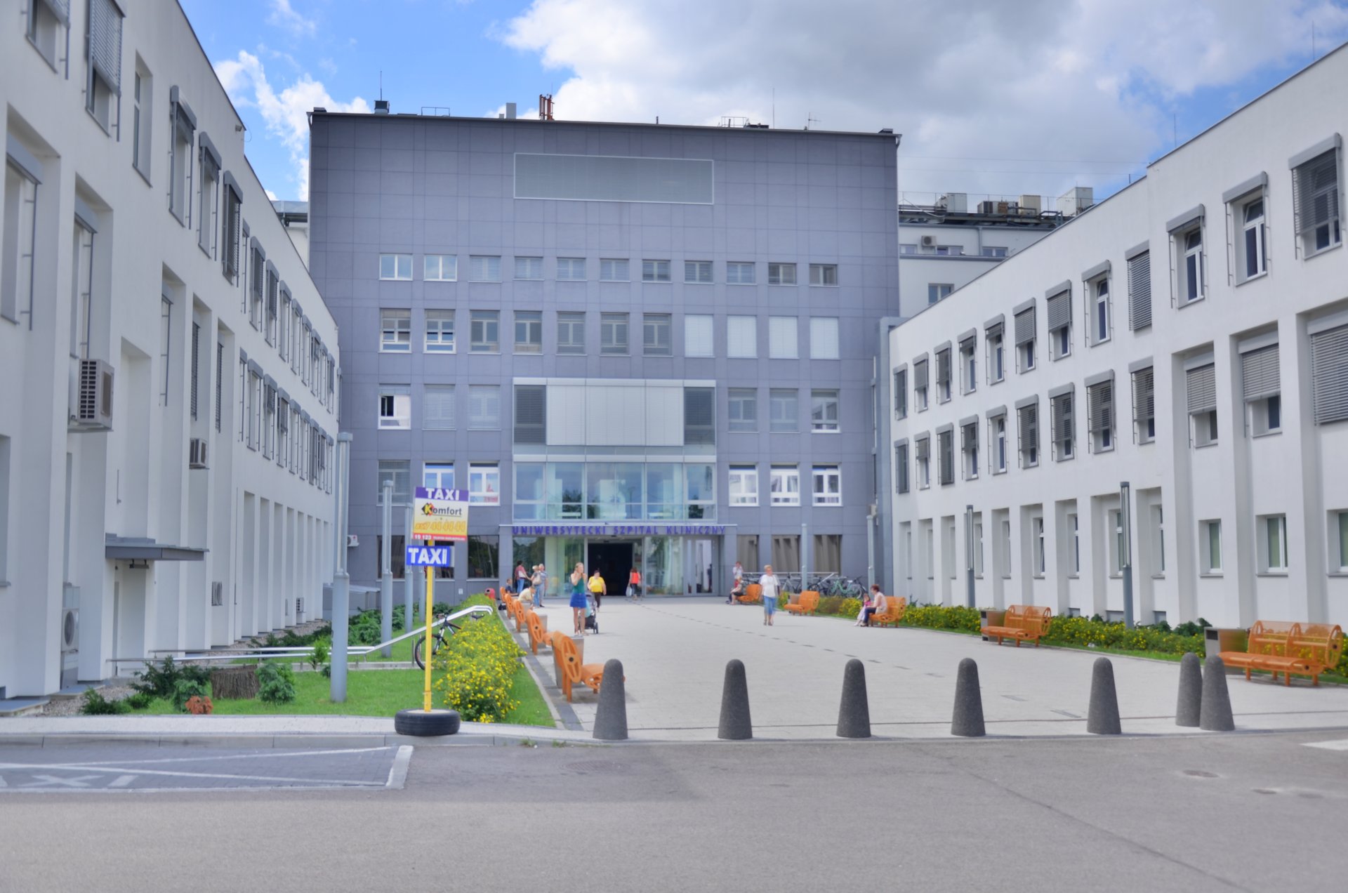 Białystok szpital USK Uniwersytecki Szpital Kliniczny w Białymstokufree photo darmowe zdjęcie