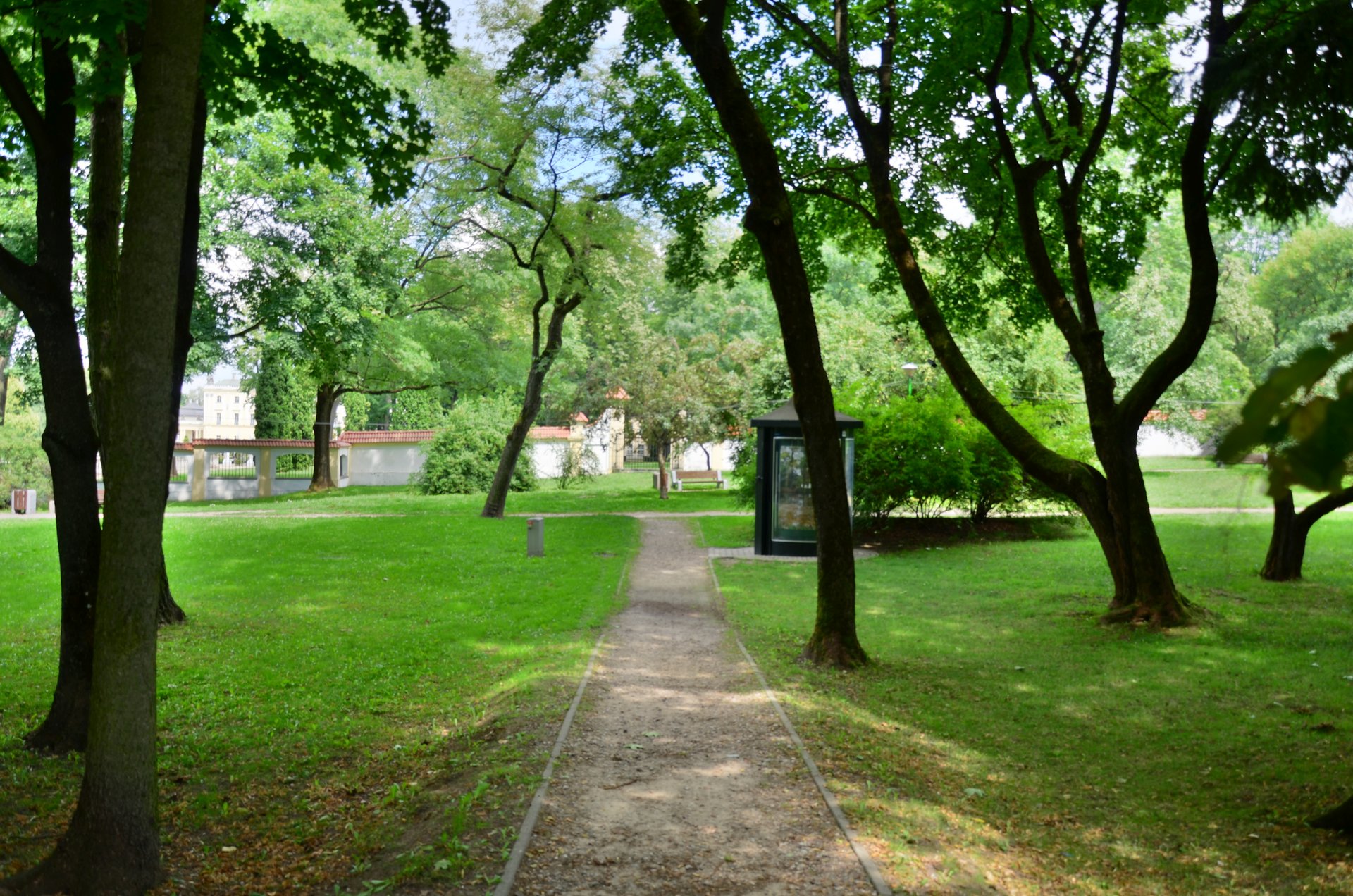 Białystok park Planty alejki bulwaryfree photo darmowe zdjęcie