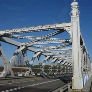 Oto nowy zabytek. To był najdłuższy most w państwie niemieckim, teraz góruje nad rzeką Narew.