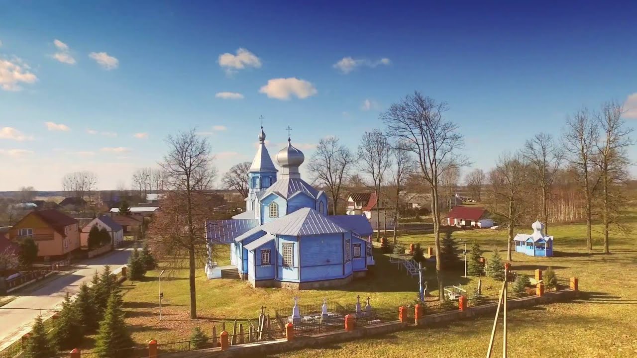 Drewniane cerkwie na Podlasiu. Co oznaczają ich kolory?