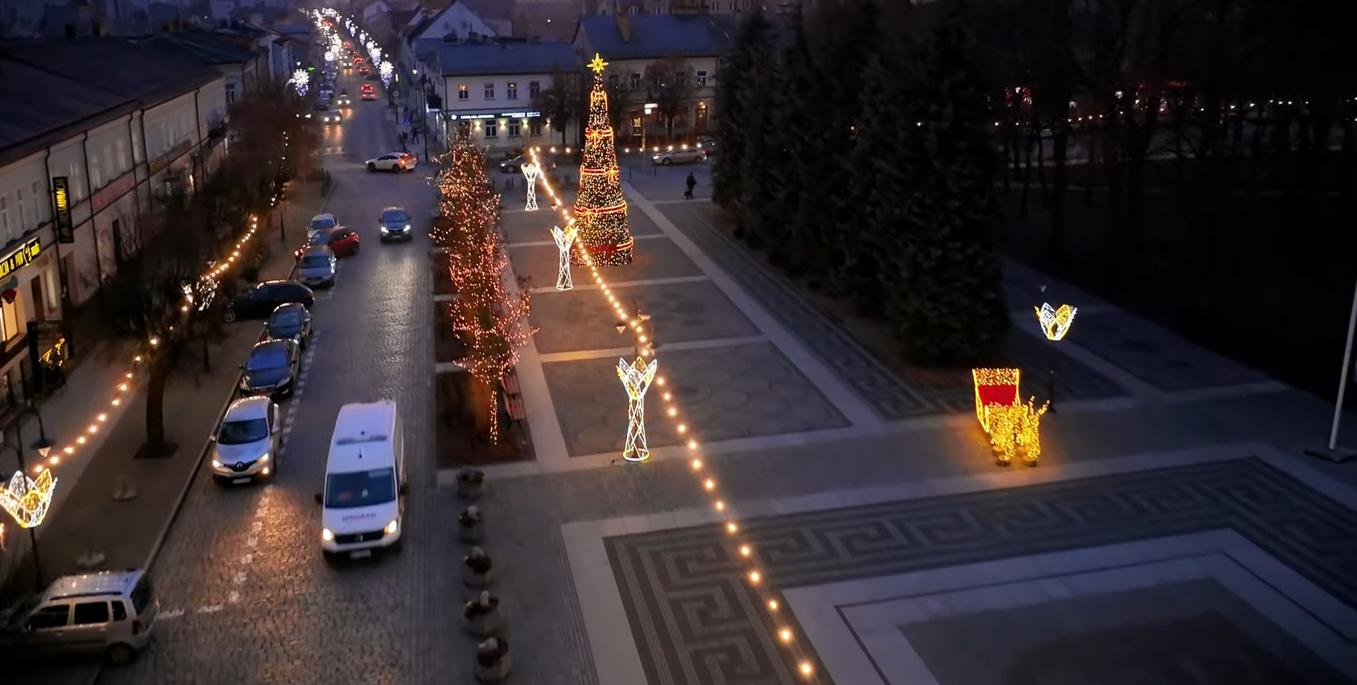Tak wygląda magia świąt w Augustowie. Miasto przepiękne również zimą!