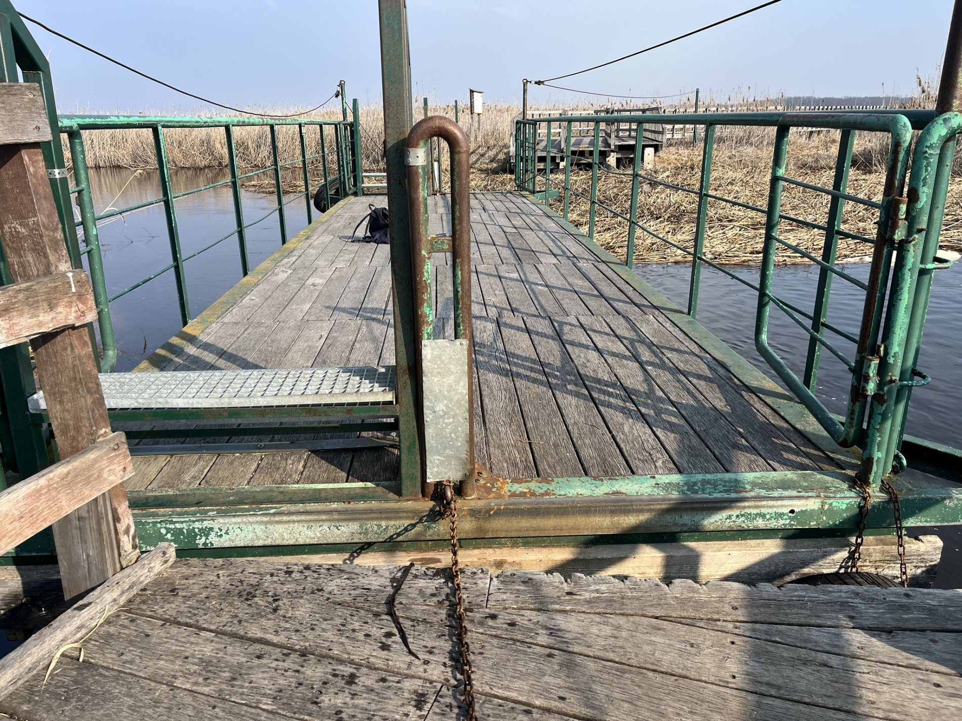 Kładka Waniewo–Śliwno znów otwarta. Stan Narwi - tragiczny.