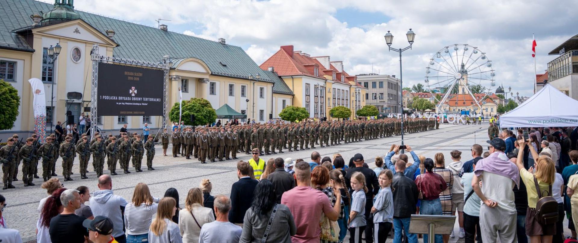 Białystok. 1 Podlaska Brygada Obrony Terytorialnej świętuje 10-lecie
