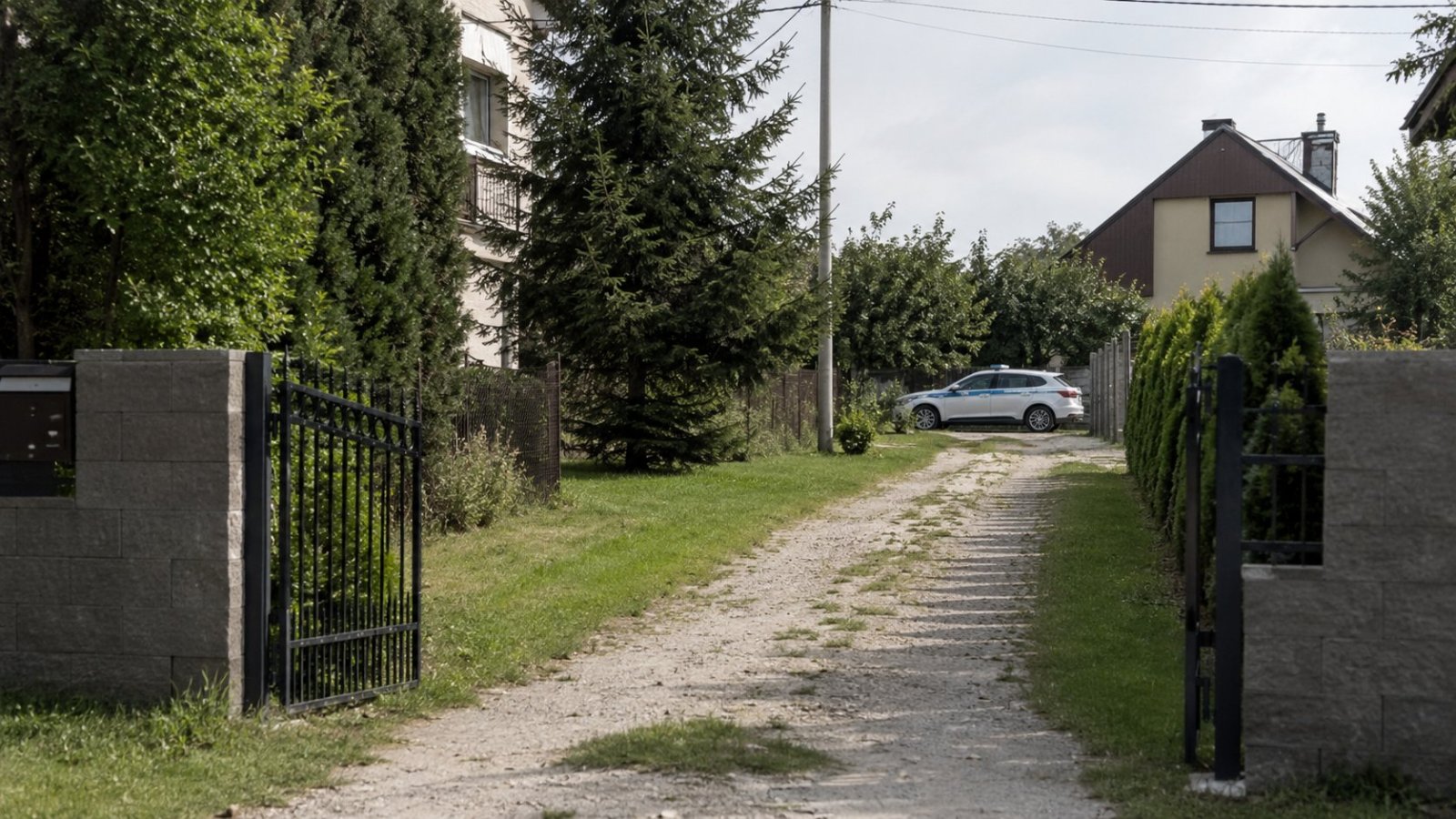 Stawiski. 40-latek zatrzymany po ataku na kobietę doręczającą kwiaty