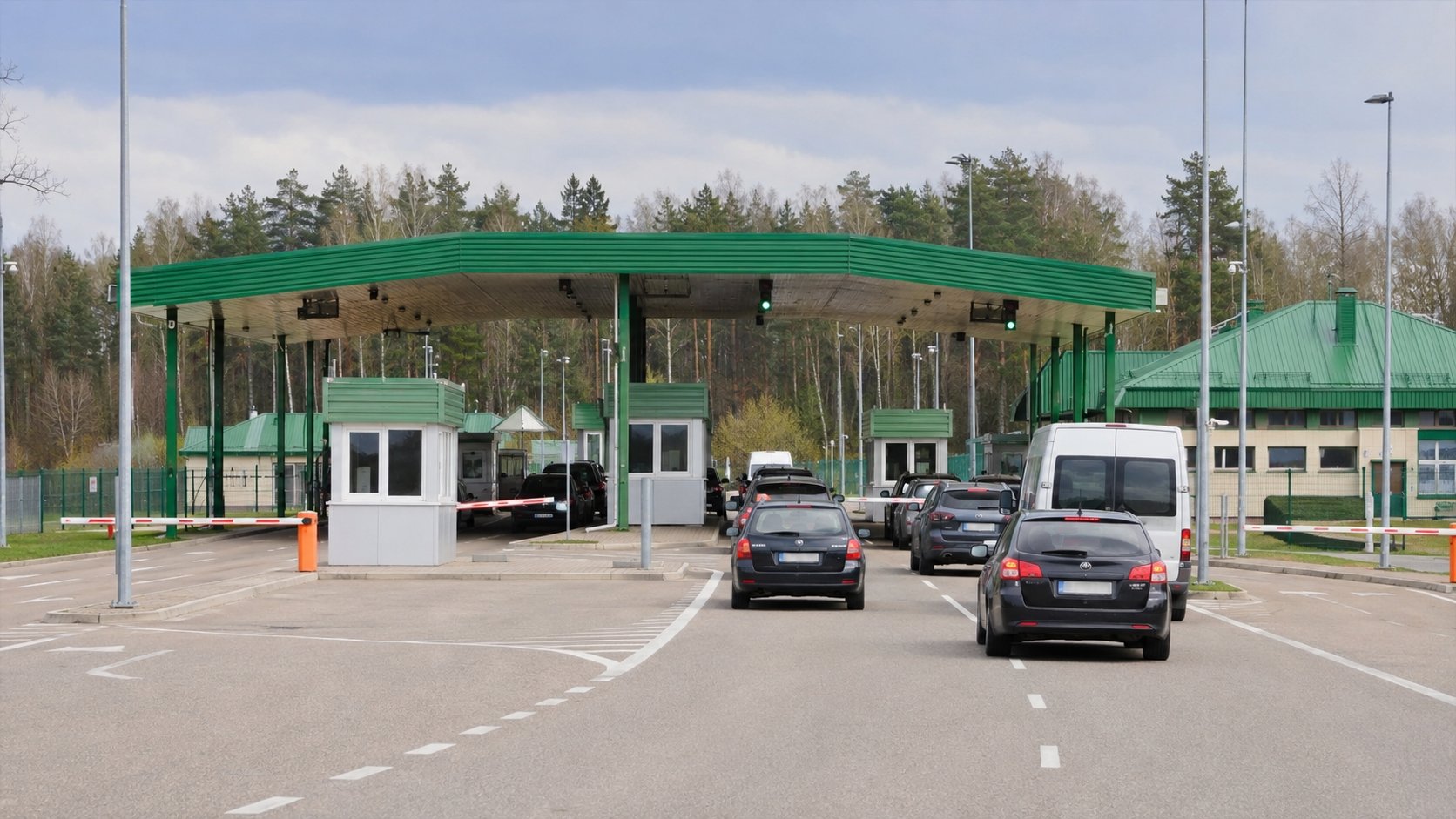 Bobrowniki i Kuźnica. Prawie 270 tys. osób w pół roku po otwarciu przejść