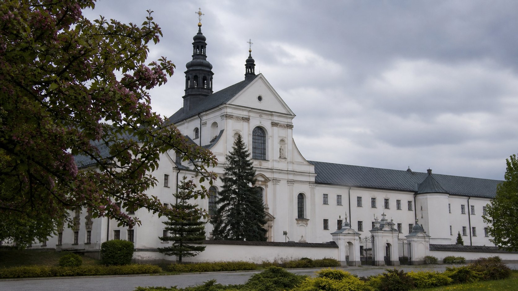 Nie żyje abp Józef Michalik. Duchowny pochodzący z Zambrowa był związany z Łomżą
