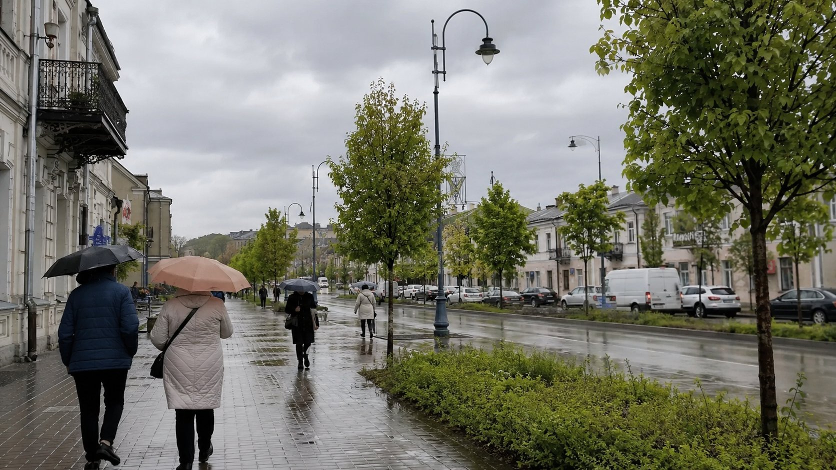 Łomża. Weekend z ochłodzeniem i deszczem, w niedzielny poranek możliwe tylko 2 stopnie