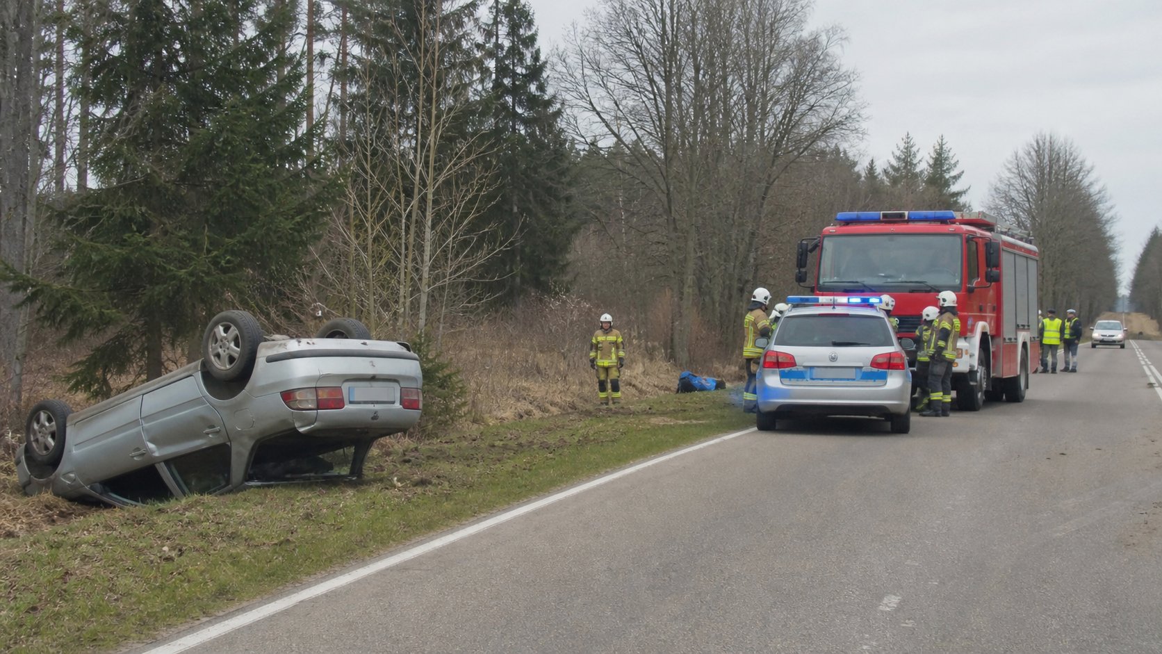 Wypadek koło Solistówki. Dwie osoby w szpitalu, kierowca miał ponad 2 promile