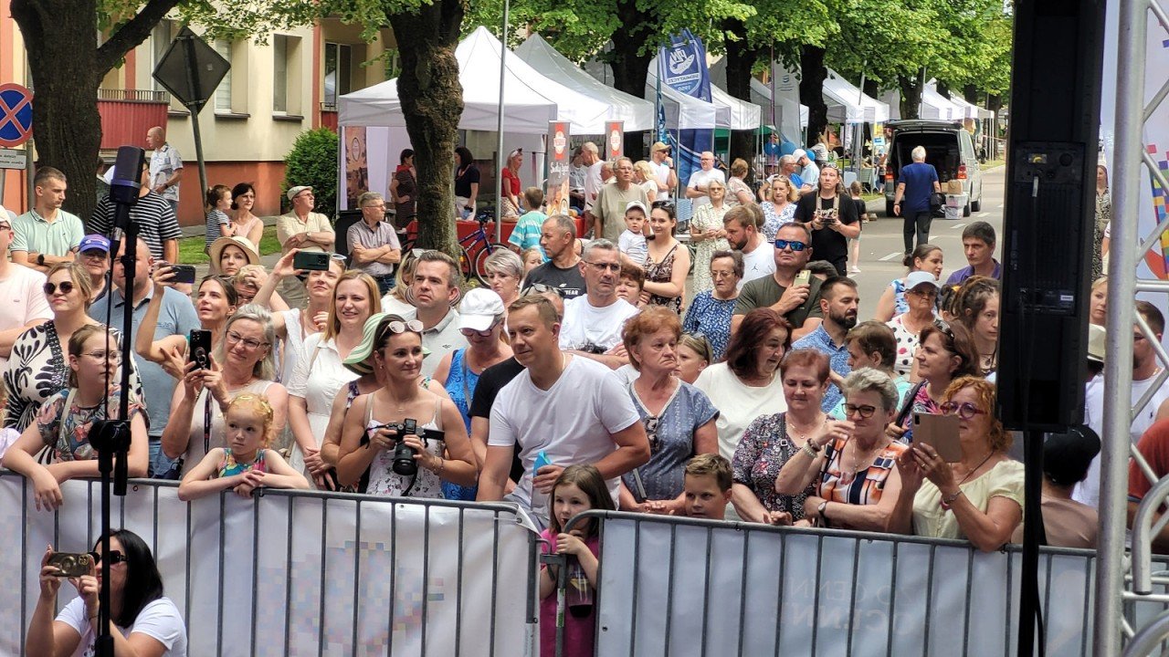 Siemiatycze pachniały rybą, serem, miodem i Francją. Za nami piknik „Bardzo Cenne Małocenne”