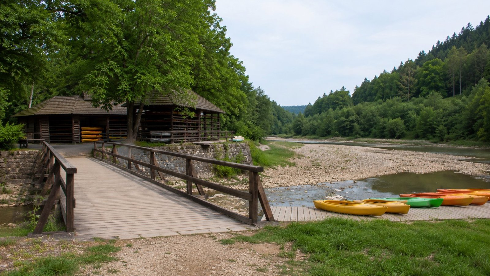 Narwiański Park Narodowy. Kładka i kajaki nadal niedostępne