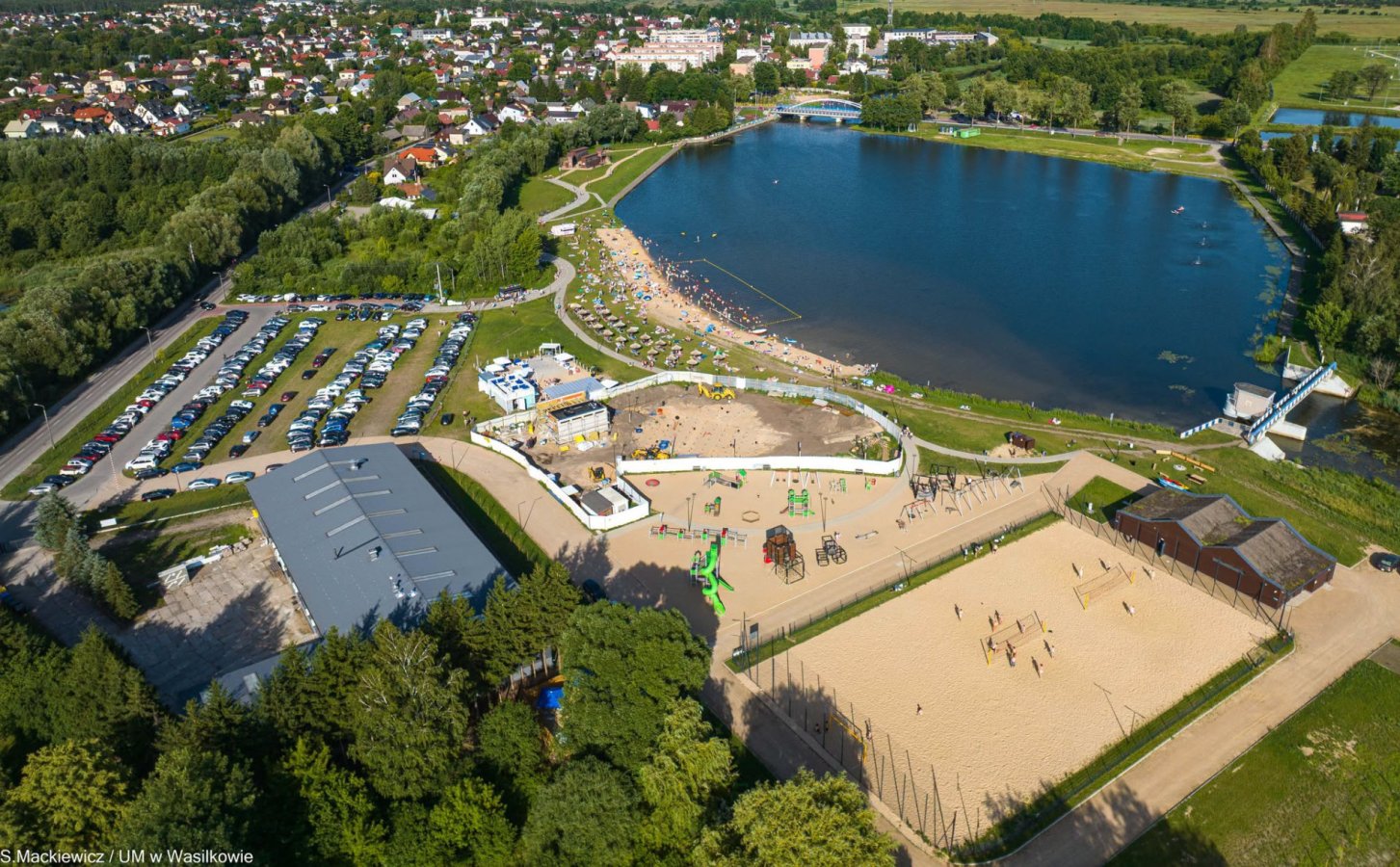 Burmistrz Wasilkowa strzelił sobie w stopę. Bezmyślne kopiowanie Białegostoku.