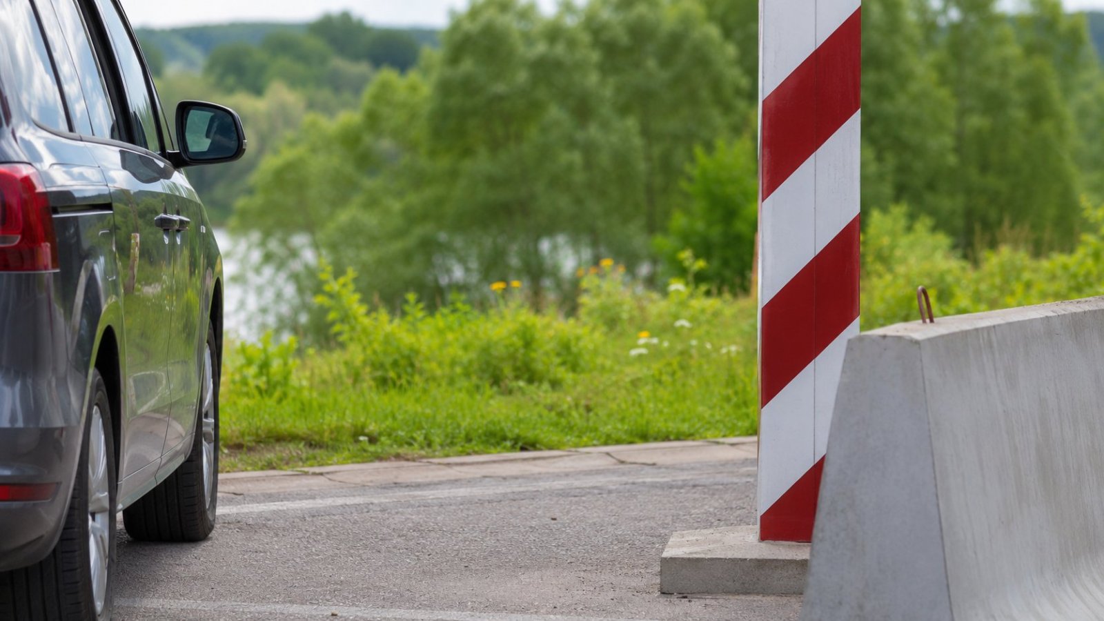 Granica polsko-litewska. Zatrzymano czterech migrantów i kuriera