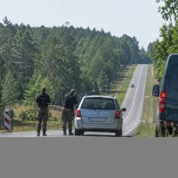 16-osob-zatrzymanych-na-granicy-z-Litwa.-Areszt-dla-dwoch-kierowcow