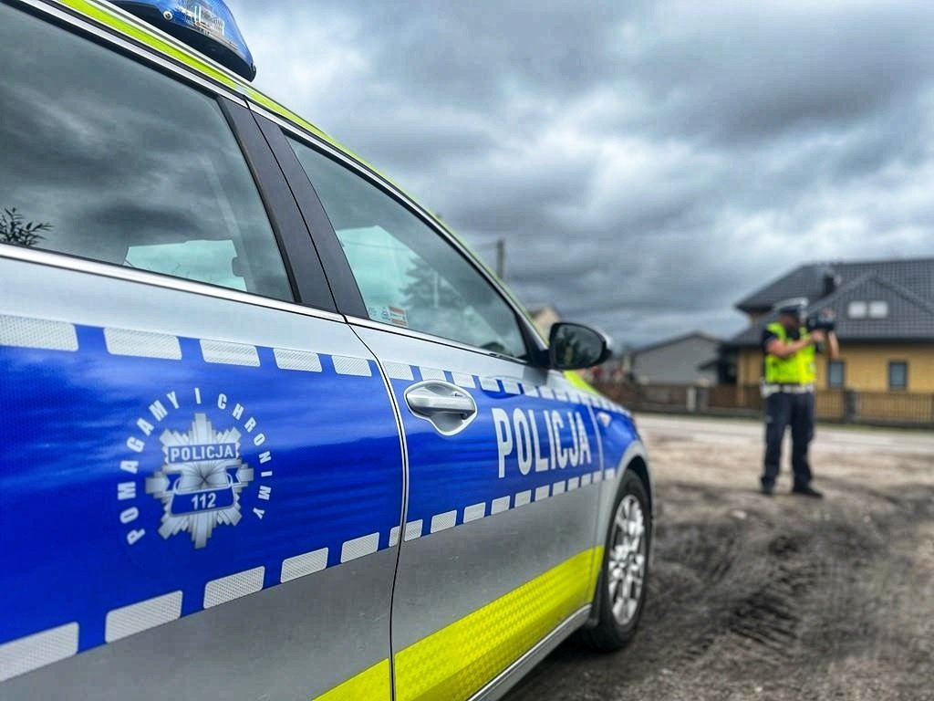 20-latek stracił prawo jazdy za nadmierną prędkość w Zaruziu