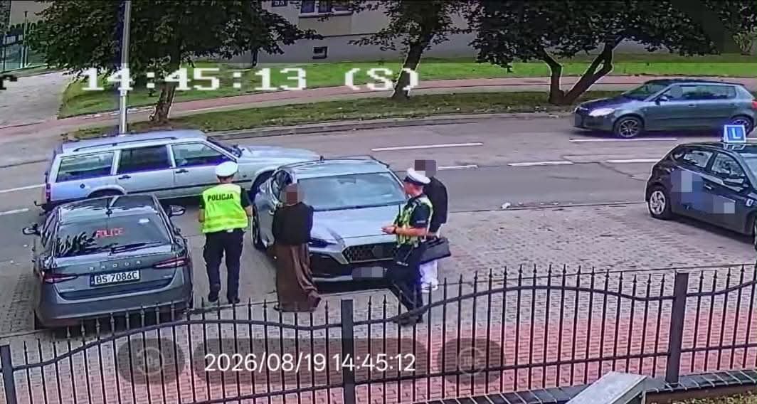Po niezdanym egzaminie próbowała odjechać samochodem