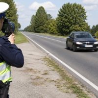 142-km-h-przy-ograniczeniu-do-90.-Kierowca-straci-prawo-jazdy-1