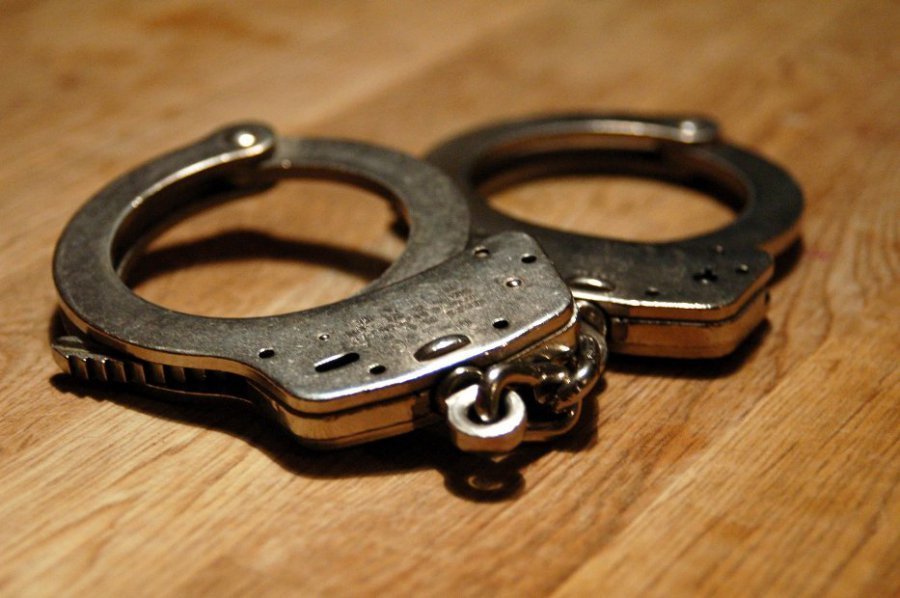 30-latek zaatakował ratownika i policjantów w centrum Białegostoku