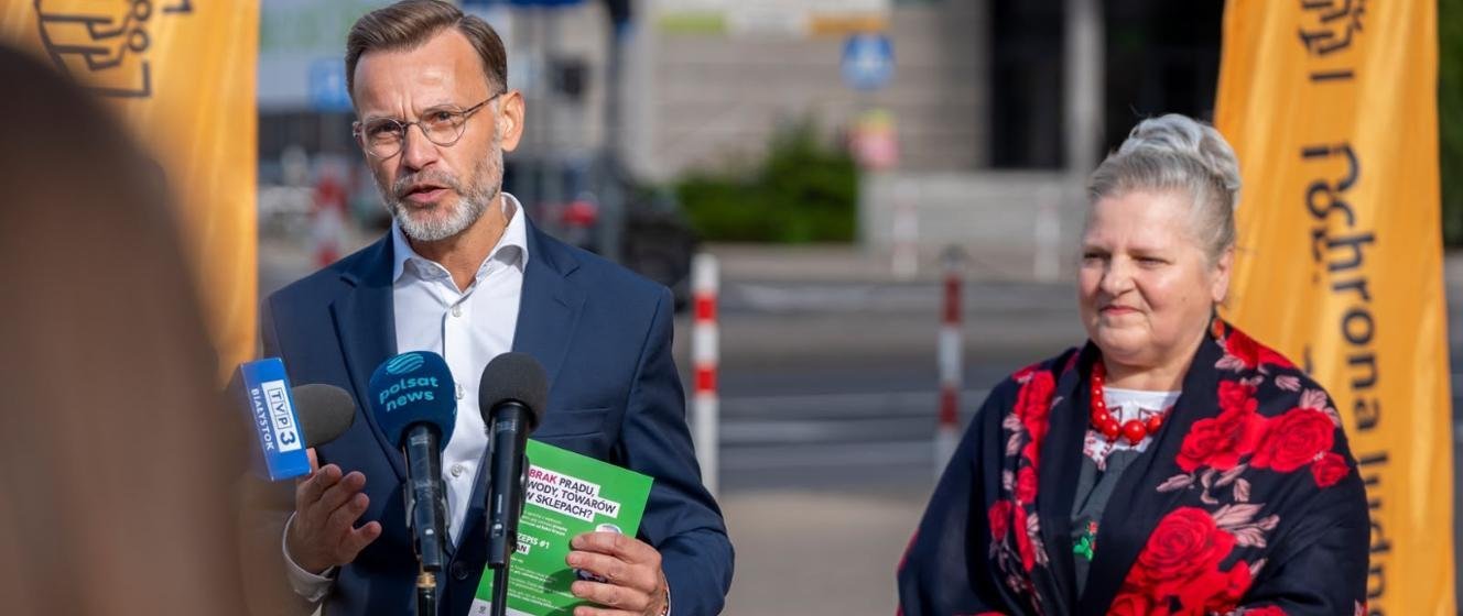 Babcia Kryzysia uczy, jak przygotować dom na sytuację kryzysową