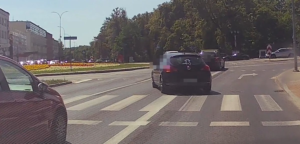 Niebezpieczne zachowania kierowców można zgłaszać policji