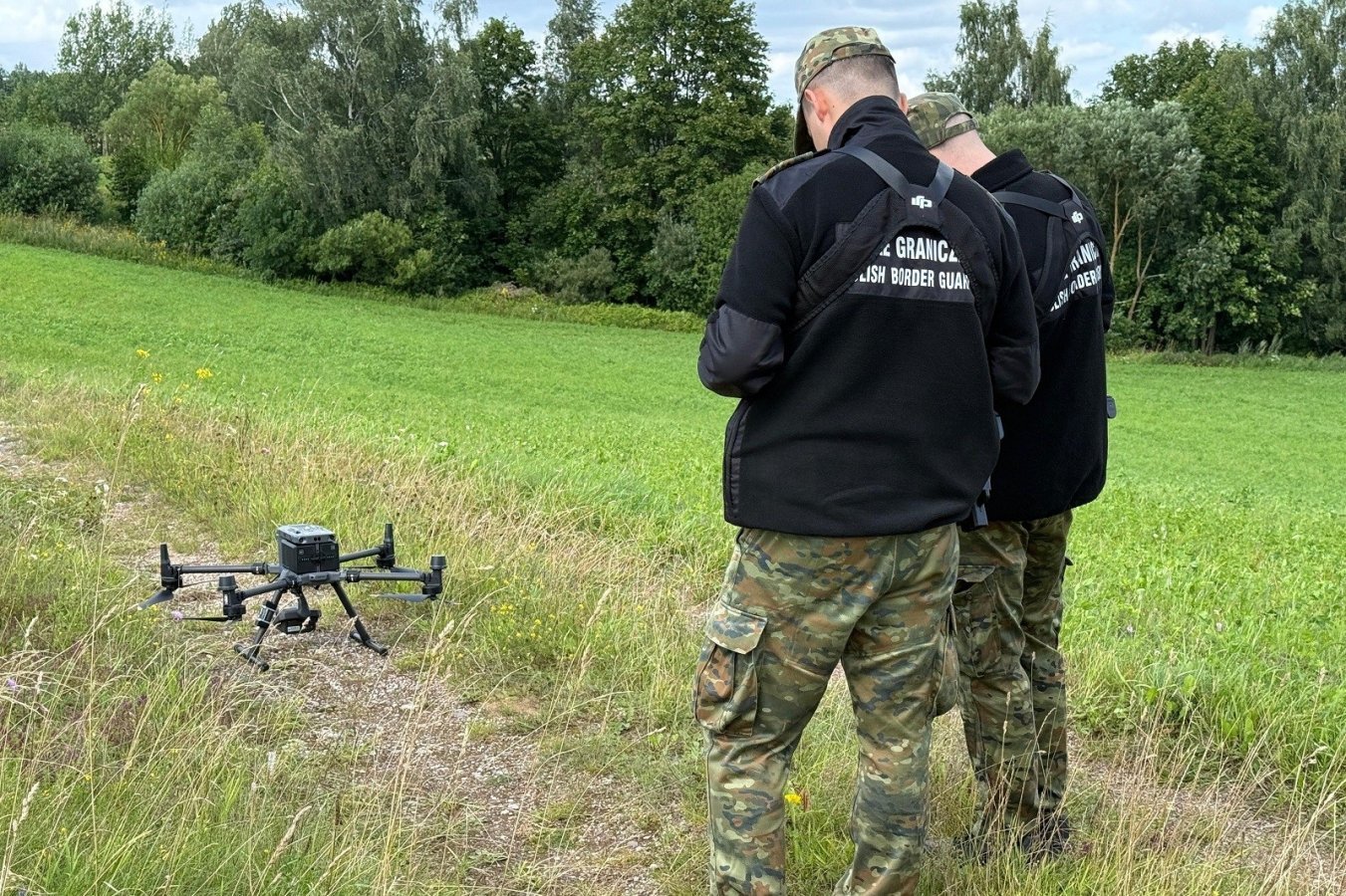 Zaginionego 35-latka odnaleziono przy użyciu drona. Był poszukiwany
